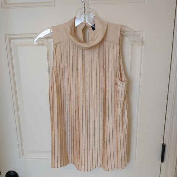 Tahari size XS cream sleeveless top - Picture 1 of 9
